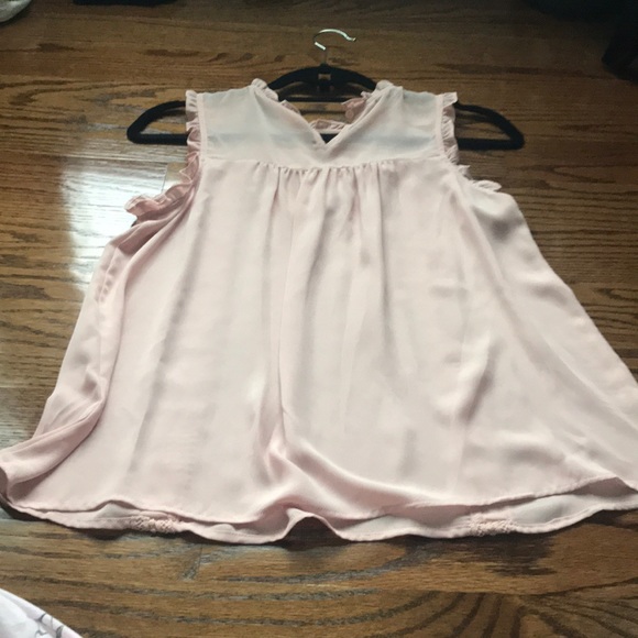 Pink top - Picture 3 of 4